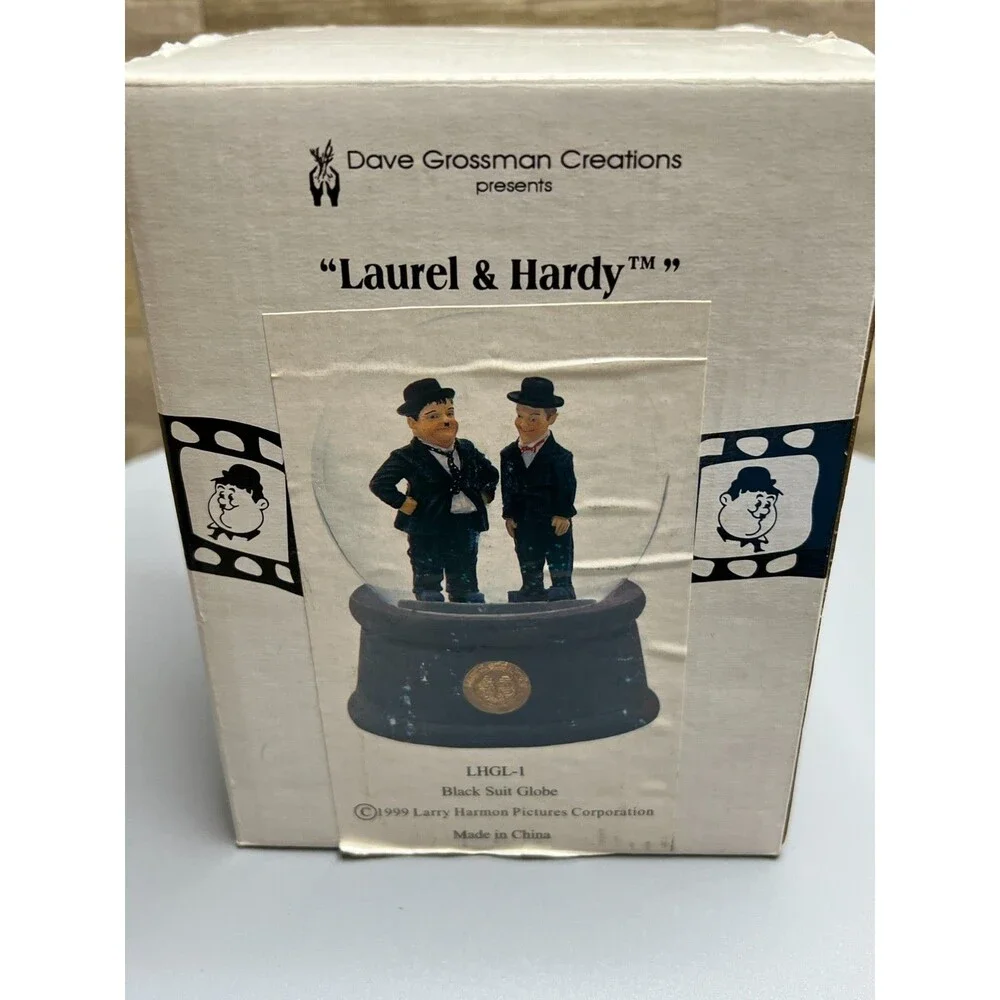 1999 Dave Grossman Creations Laurel & Hardy Water Snow Globe LHGL-1